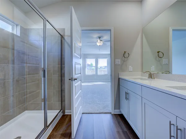 $2,195 | 100 Greenspire Lane, Hutto, TX 78634