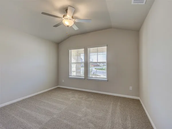 $2,195 | 100 Greenspire Lane, Hutto, TX 78634