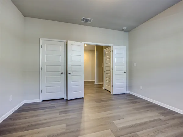 $2,195 | 100 Greenspire Lane, Hutto, TX 78634