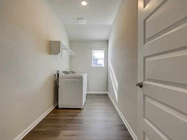 $2,195 | 100 Greenspire Lane, Hutto, TX 78634
