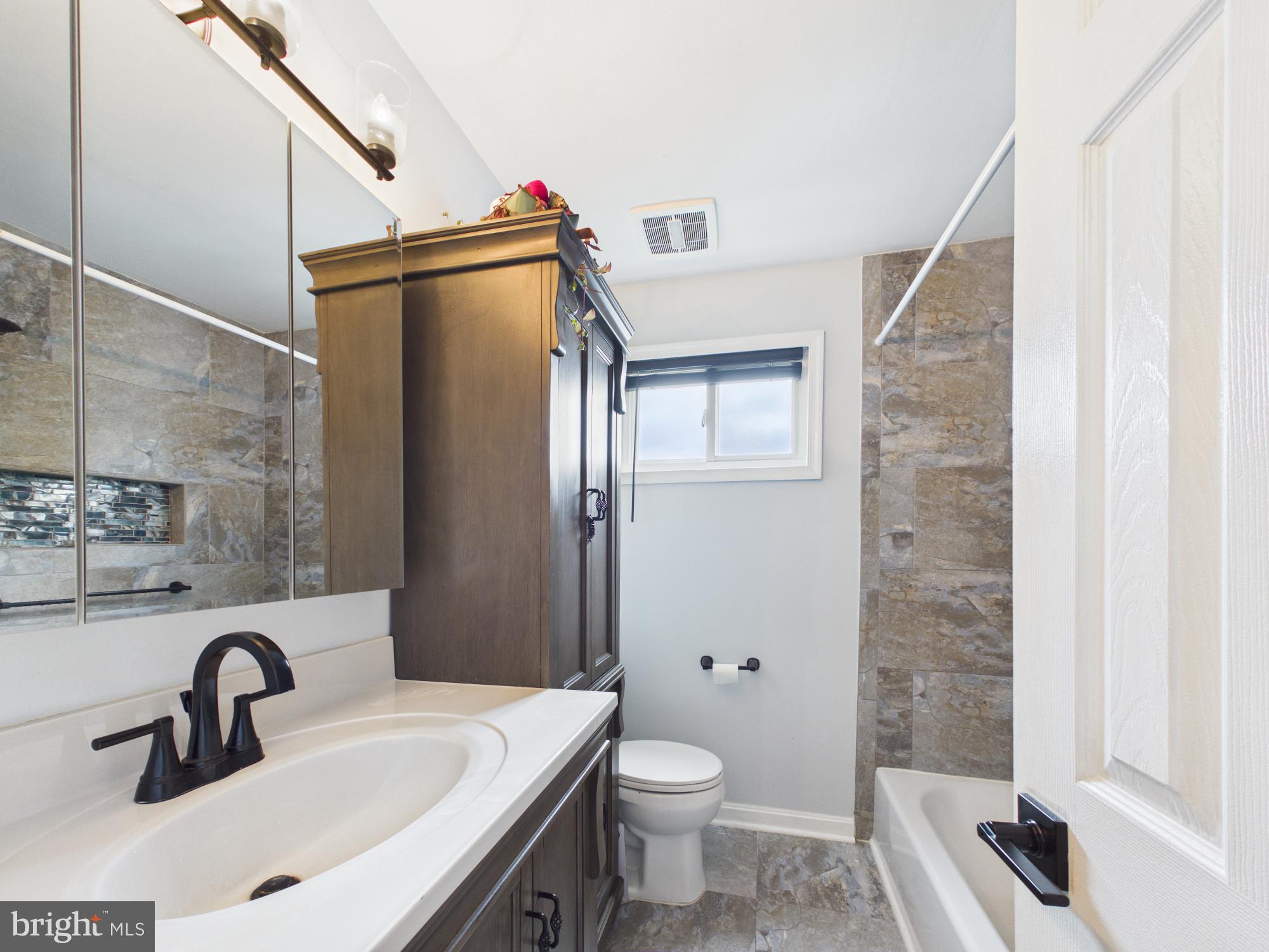 5127 McFaul Road Baltimore, MD 21206 - Photo 12 of 75