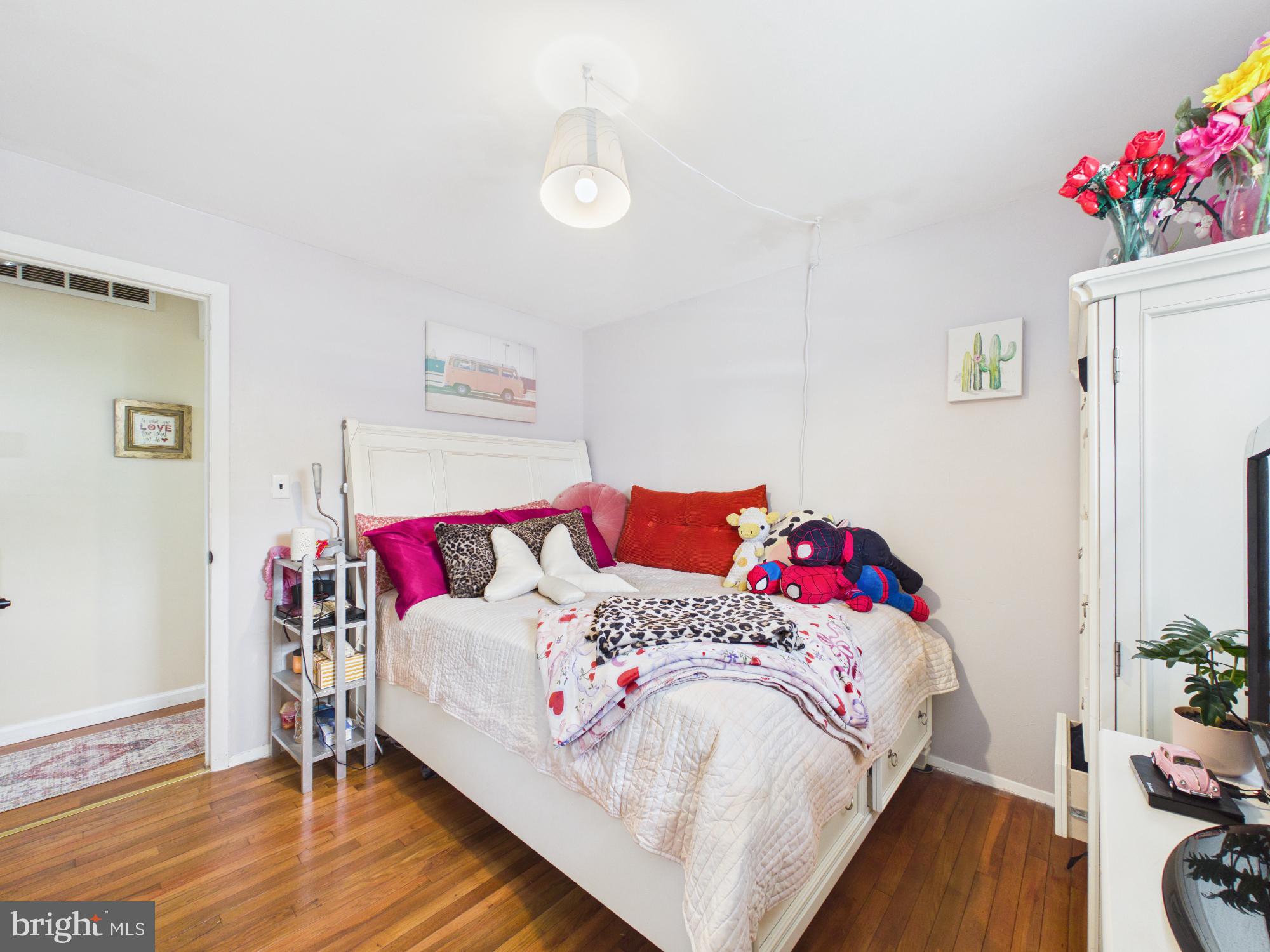 5127 McFaul Road Baltimore, MD 21206 - Photo 5 of 75