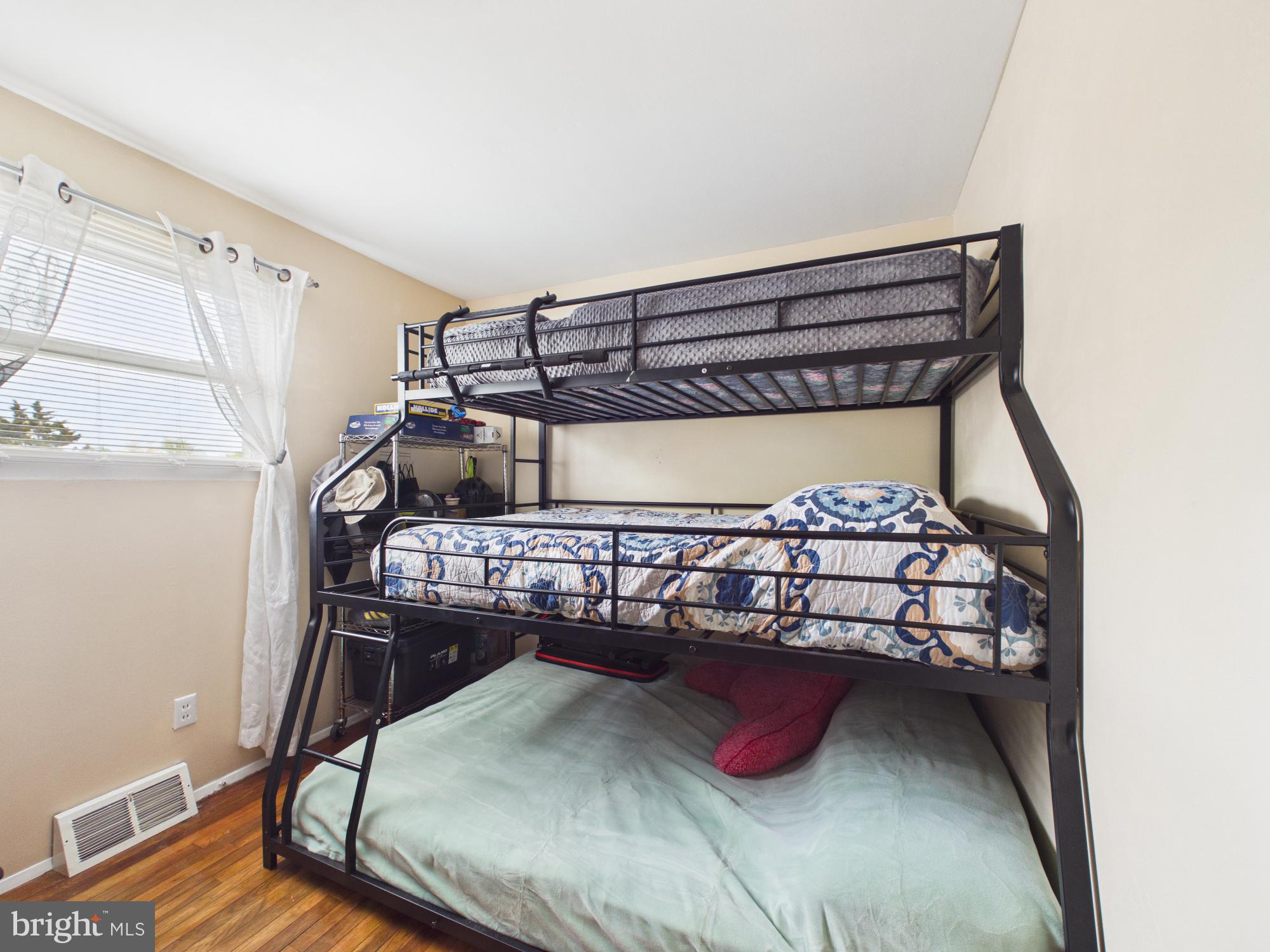 5127 McFaul Road Baltimore, MD 21206 - Photo 6 of 75