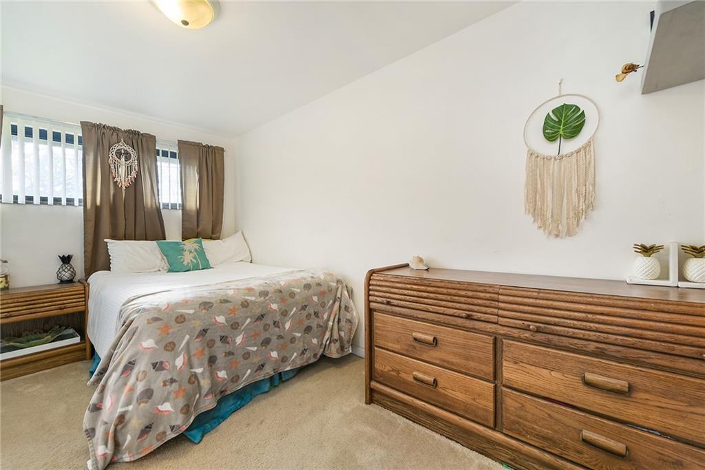 10 Bellview Drive McKees Rocks, PA 15136 - Photo 17 of 25 a bedroom with a bed and a window