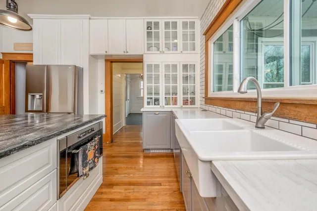 $230,000 | 712 East 11th Avenue, Winfield, KS 67156