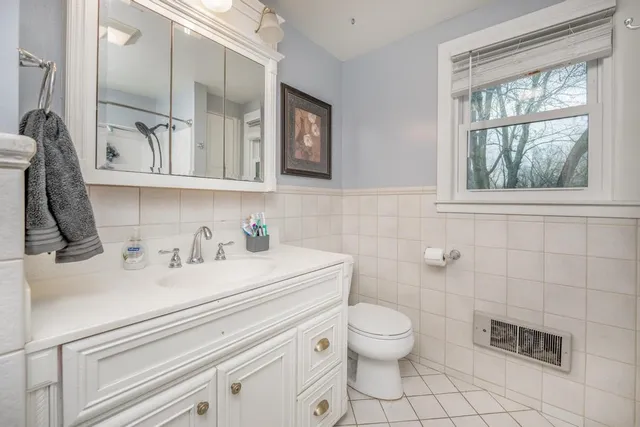 $230,000 | 712 East 11th Avenue, Winfield, KS 67156