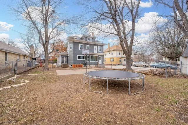 $230,000 | 712 East 11th Avenue, Winfield, KS 67156