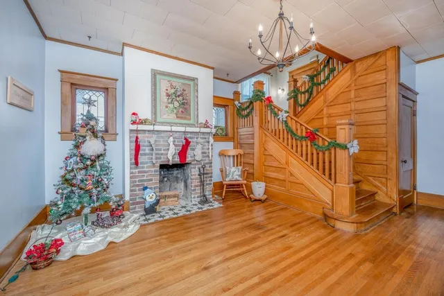 $230,000 | 712 East 11th Avenue, Winfield, KS 67156