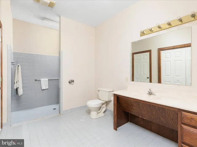 $899,000 | 769 Seldon Drive, Winchester, VA 22601