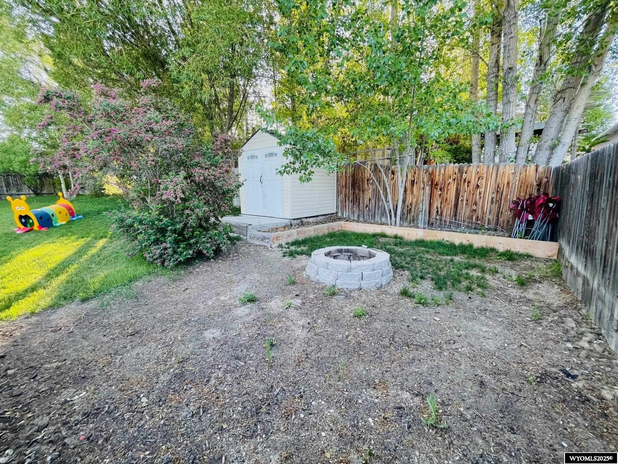 1907 Del Rio Drive Kemmerer, WY 83101 - Photo 12 of 46