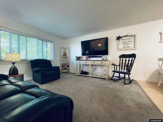 $304,000 | 1907 Del Rio Drive, Kemmerer, WY 83101