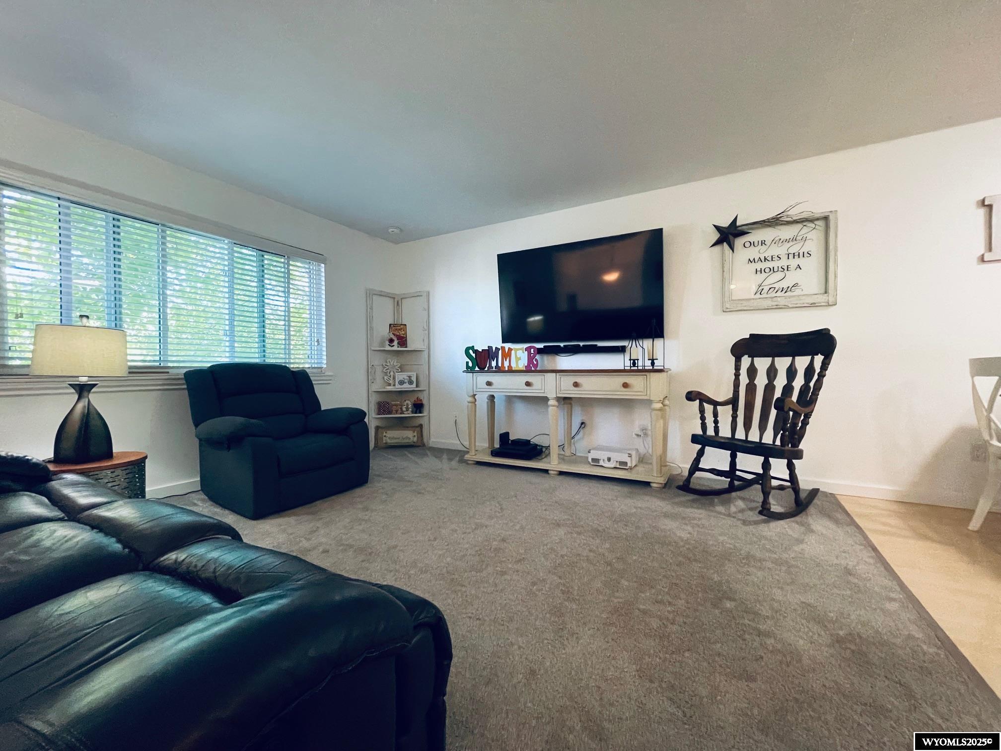 1907 Del Rio Drive Kemmerer, WY 83101 - Photo 15 of 46