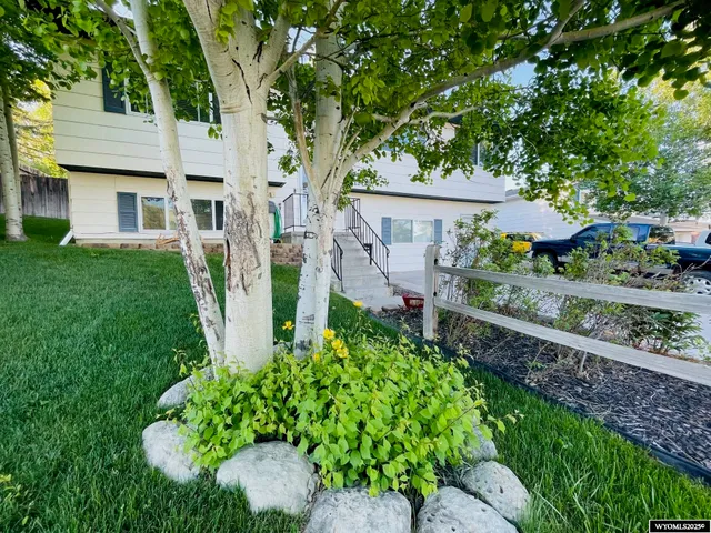 $304,000 | 1907 Del Rio Drive, Kemmerer, WY 83101