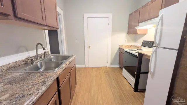 $1,595 | 1014 West Gregory Street, Pensacola, FL 32502