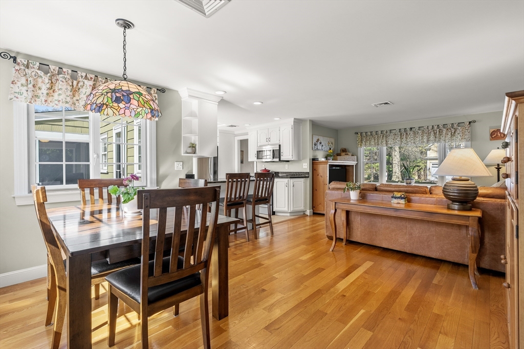 12 Cox Road Winchester, MA 01890 - Photo 12 of 41 Gallery Image 12