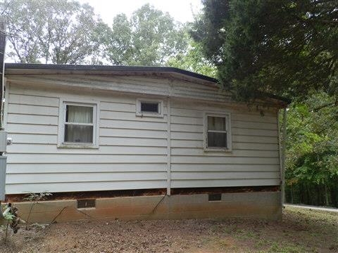 131 Helwals Road Iva, SC 29655 - Photo 13 of 28