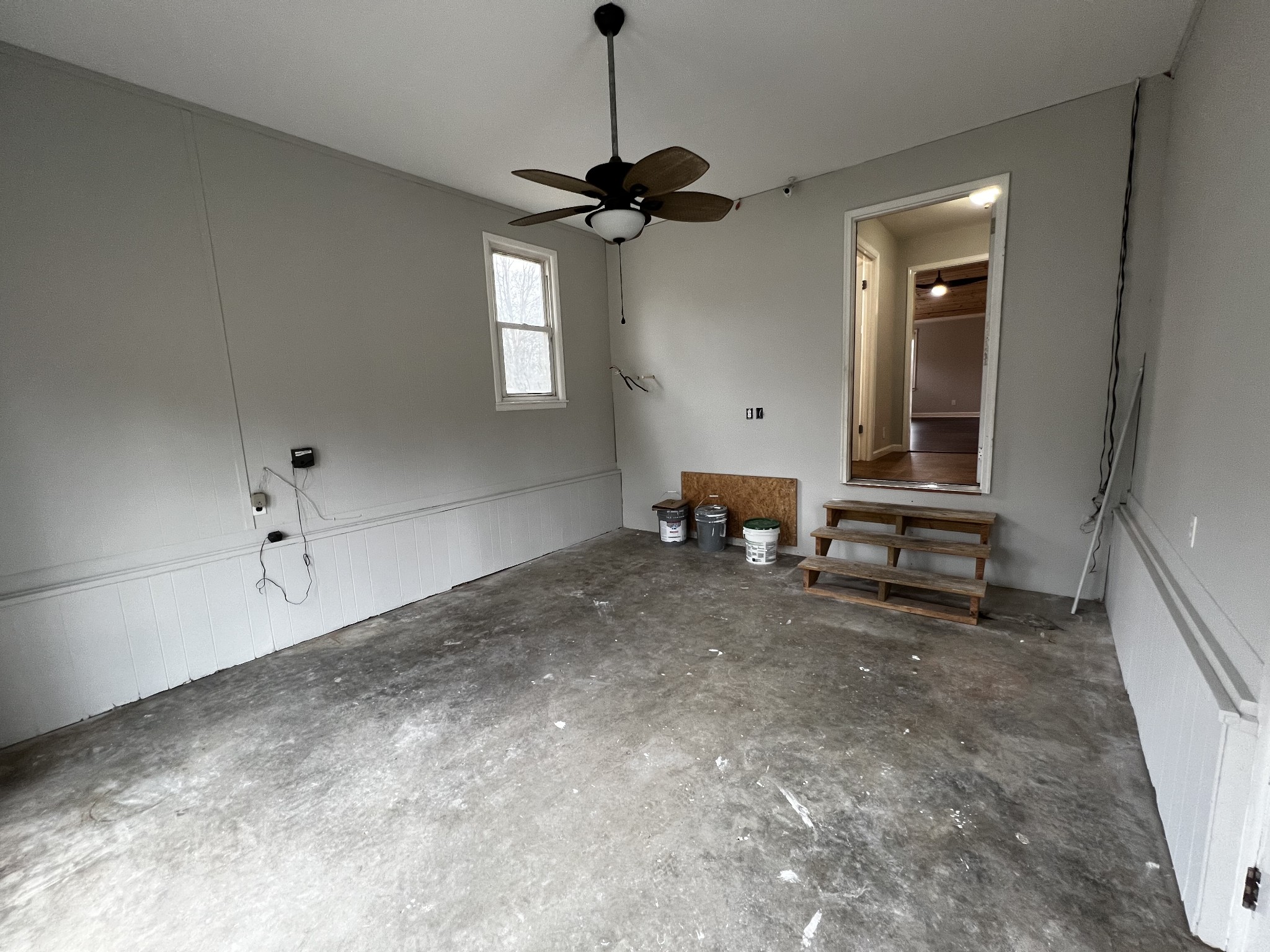 462 Blue Springs Road Hillsboro, TN 37342 - Photo 21 of 24 a view of room with window