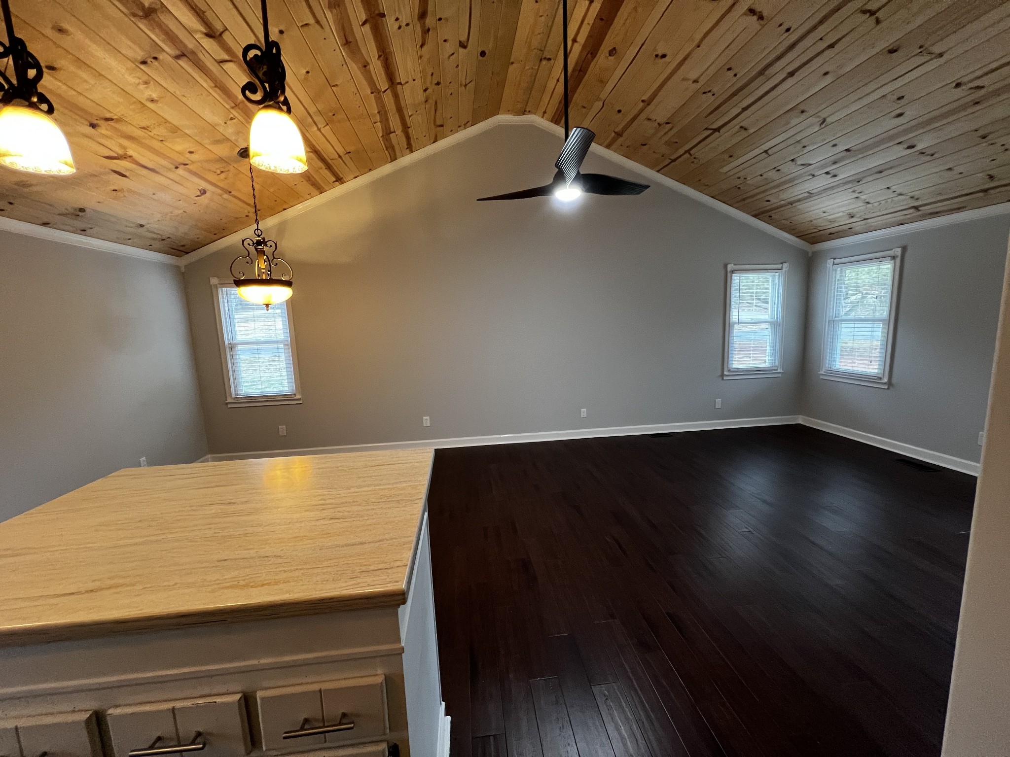 462 Blue Springs Road Hillsboro, TN 37342 - Photo 3 of 24 a view of livingroom and hardwood