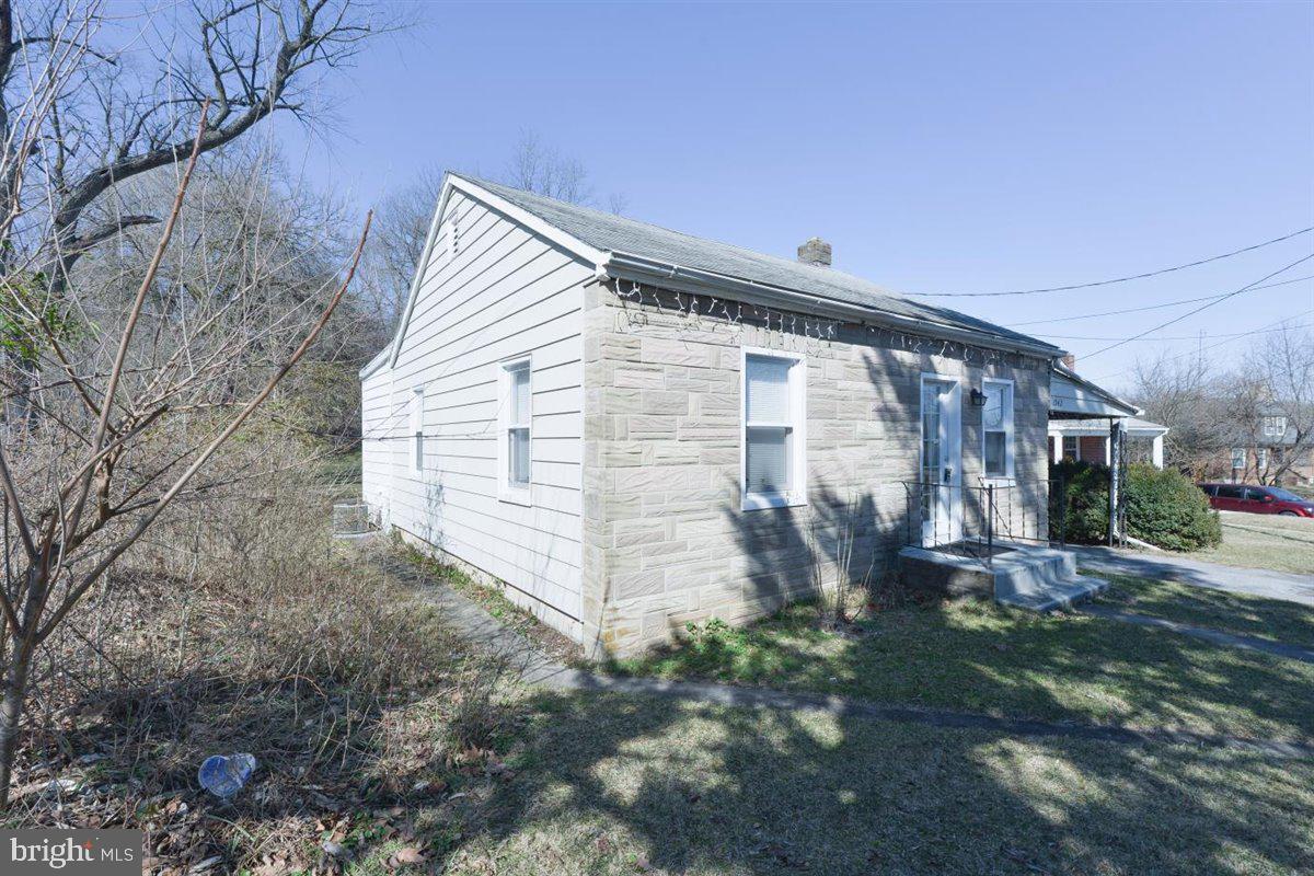 1042 Security Road Hagerstown, MD 21742 - Photo 3 of 30 Gallery Image 3