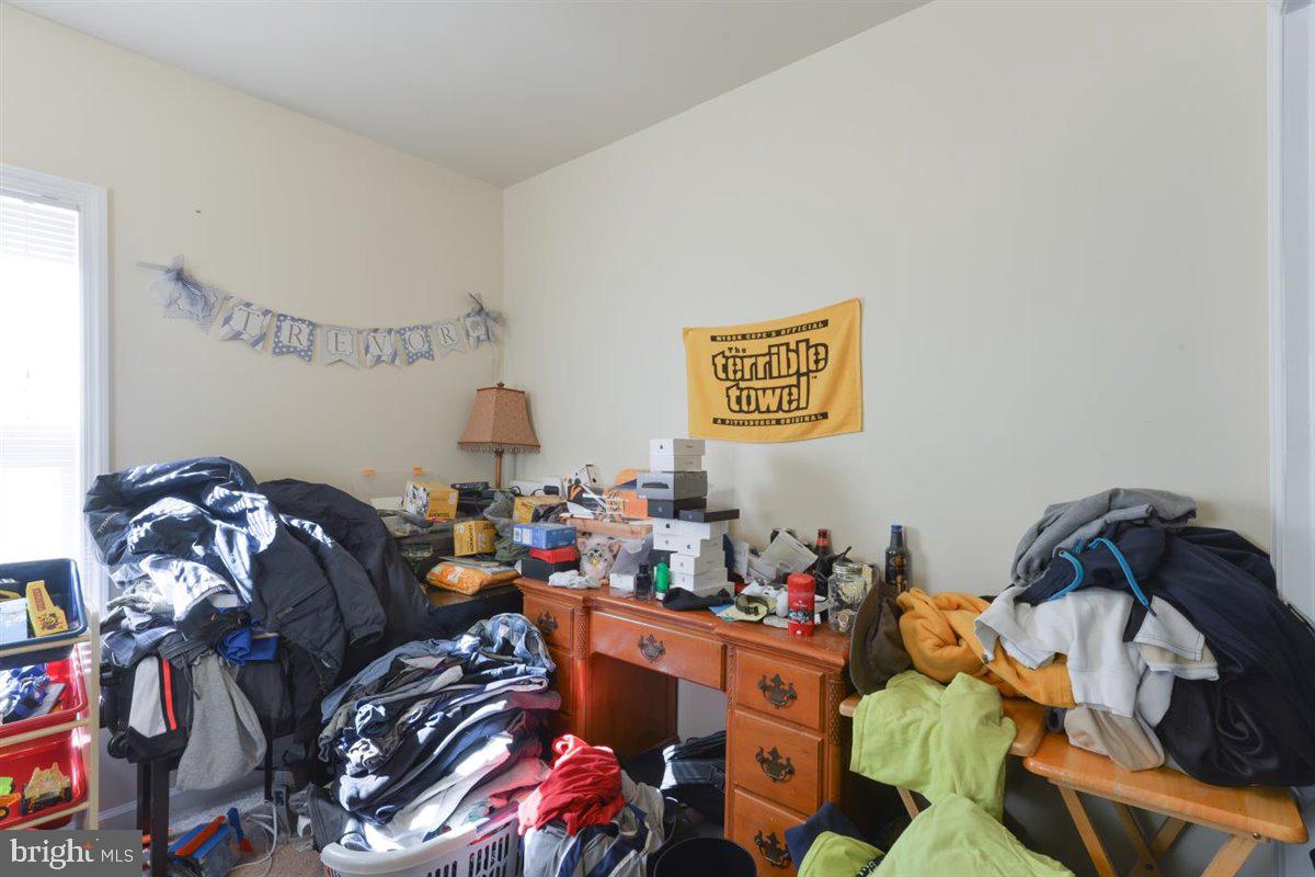 1042 Security Road Hagerstown, MD 21742 - Photo 21 of 30 Bedroom 1