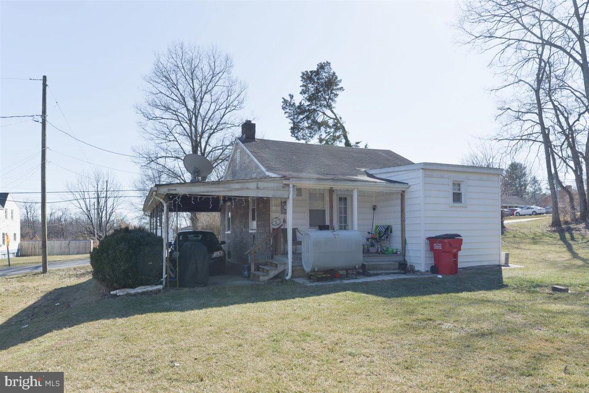 1042 Security Road Hagerstown, MD 21742 - Photo 5 of 30 Gallery Image 5