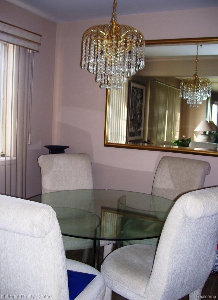 19603 West 12 Mile Road, Unit 102 Southfield, MI 48076 - Photo 11 of 25 Dining Room.jpg