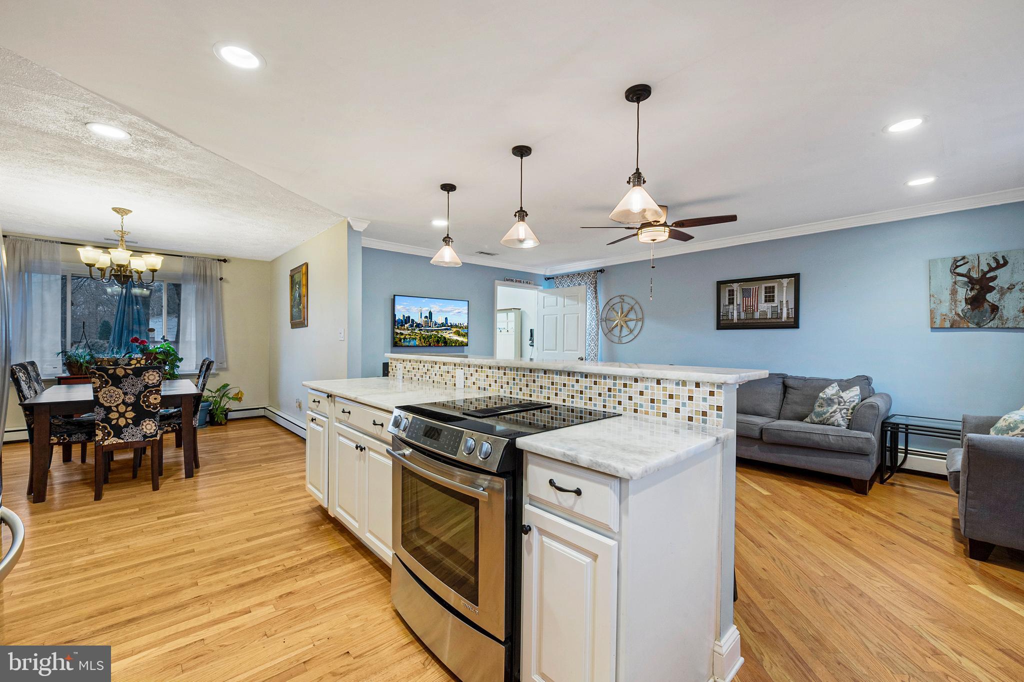 3419 Hazelwood Road Edgewater, MD 21037 - Photo 5 of 34 Gallery Image 5