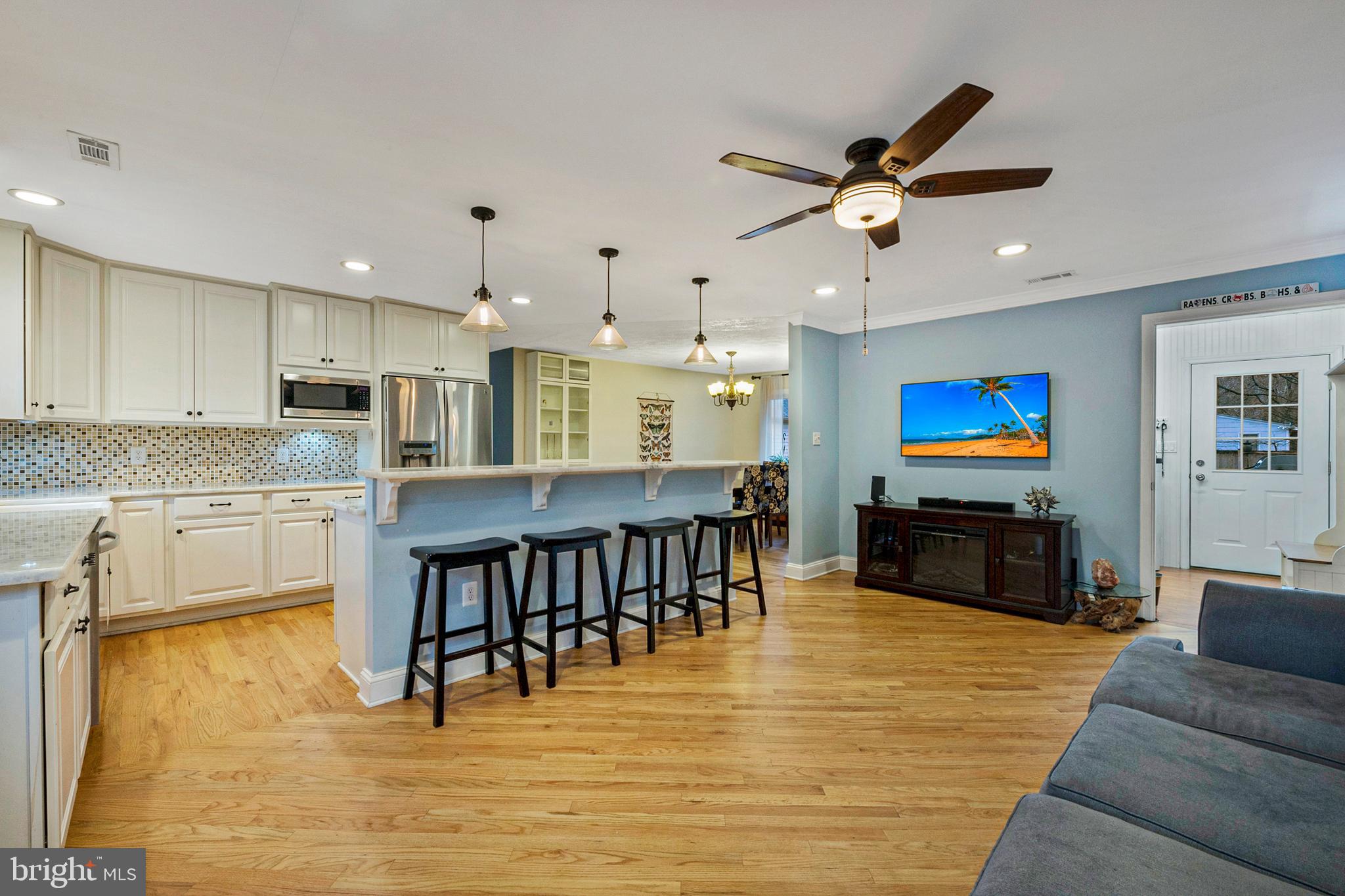 3419 Hazelwood Road Edgewater, MD 21037 - Photo 9 of 34 Gallery Image 9
