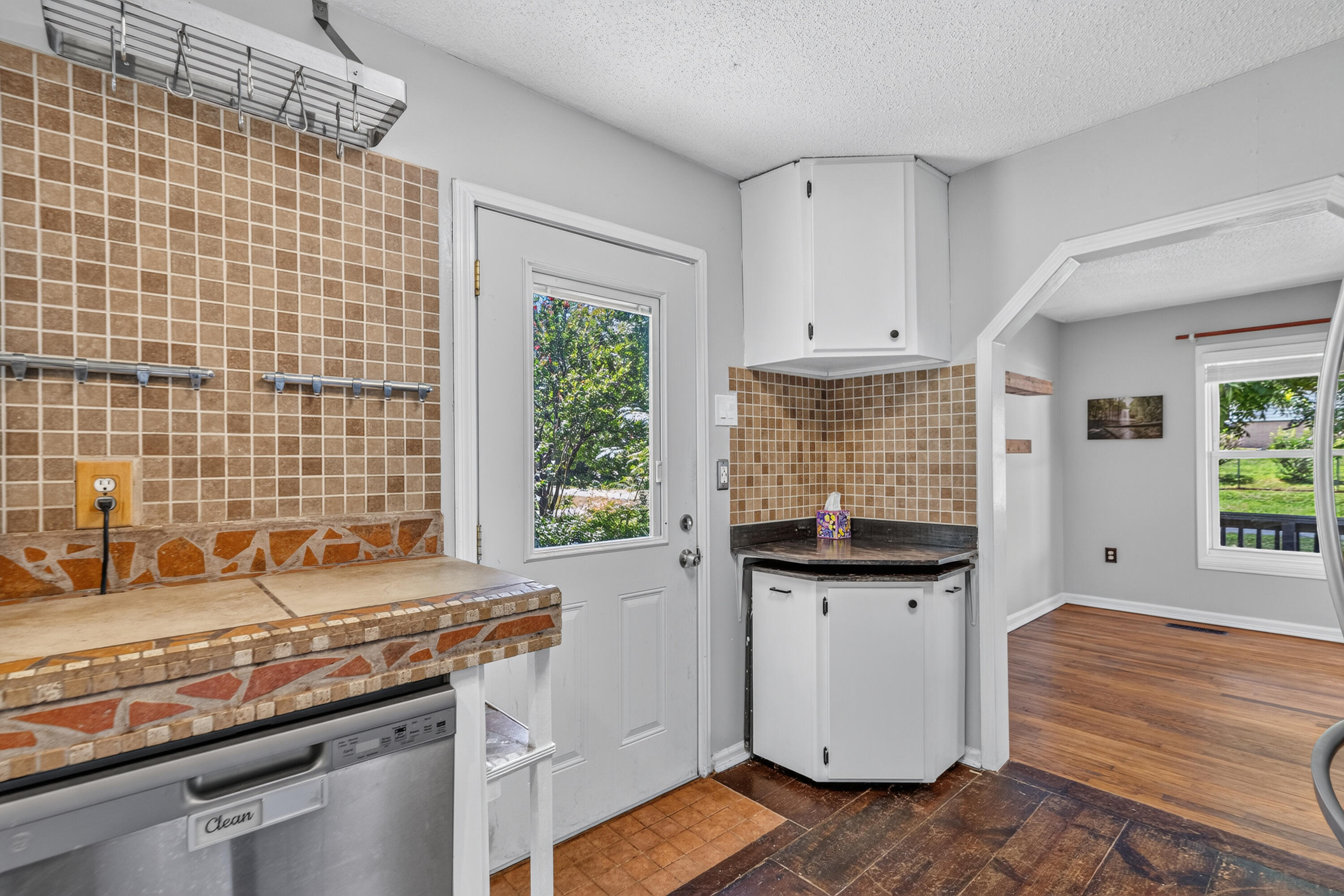 510 Lullwater Road Chattanooga, TN 37405 - Photo 13 of 26 510 Lullwater-13