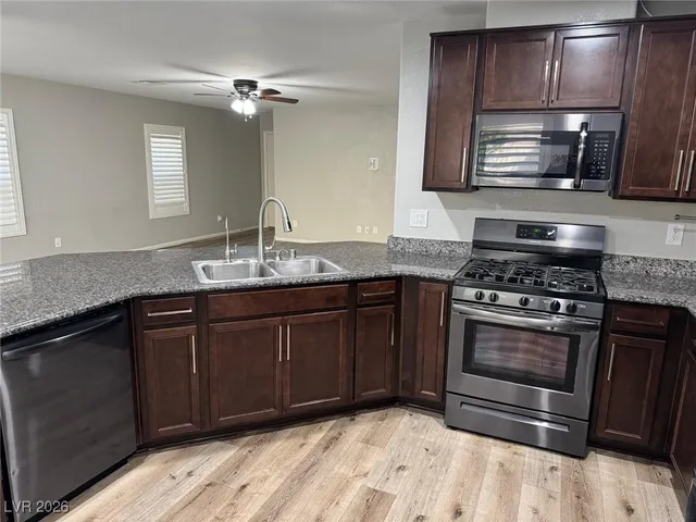 $2,390 | 9212 Verdugo Ridge Court, Las Vegas, NV 89148