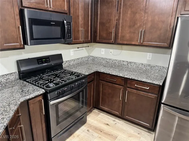 $2,390 | 9212 Verdugo Ridge Court, Las Vegas, NV 89148