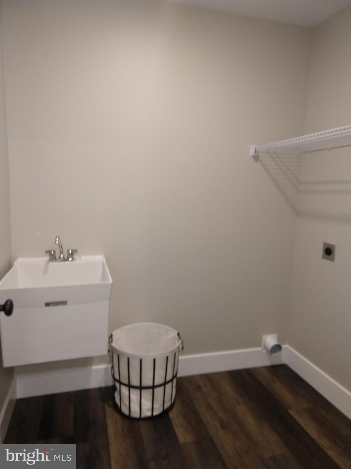 249 Ridge Avenue Ephrata, PA 17522 - Photo 17 of 30 1st Floor Laundry