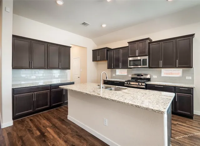 $525,000 | 3337 Pauling Loop, Round Rock, TX 78665