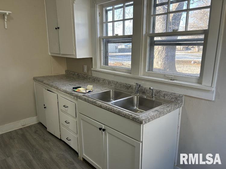 307 Ehrett Street Creve Coeur, IL 61610 - Photo 5 of 9 Gallery Image 5