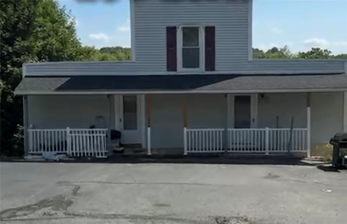 32 Summit Avenue West Warwick, RI 02893 - Photo 2 of 2