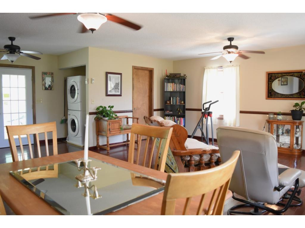 2530 Bob Little Road Elizabethton, TN 37643 - Photo 7 of 25 Another View of the Great Room