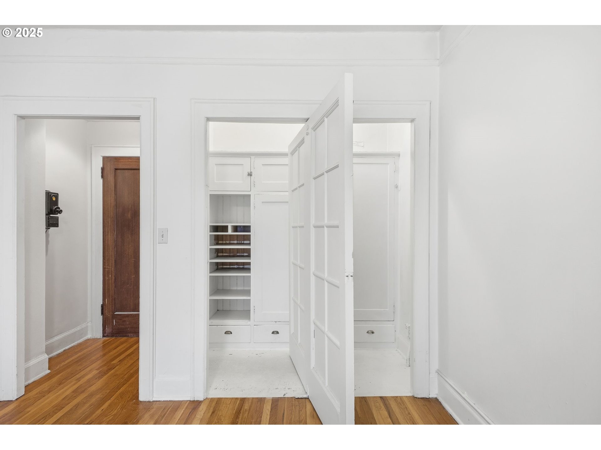 2015 Northwest Flanders Street, Unit 214 Portland, OR 97209 - Photo 29 of 31