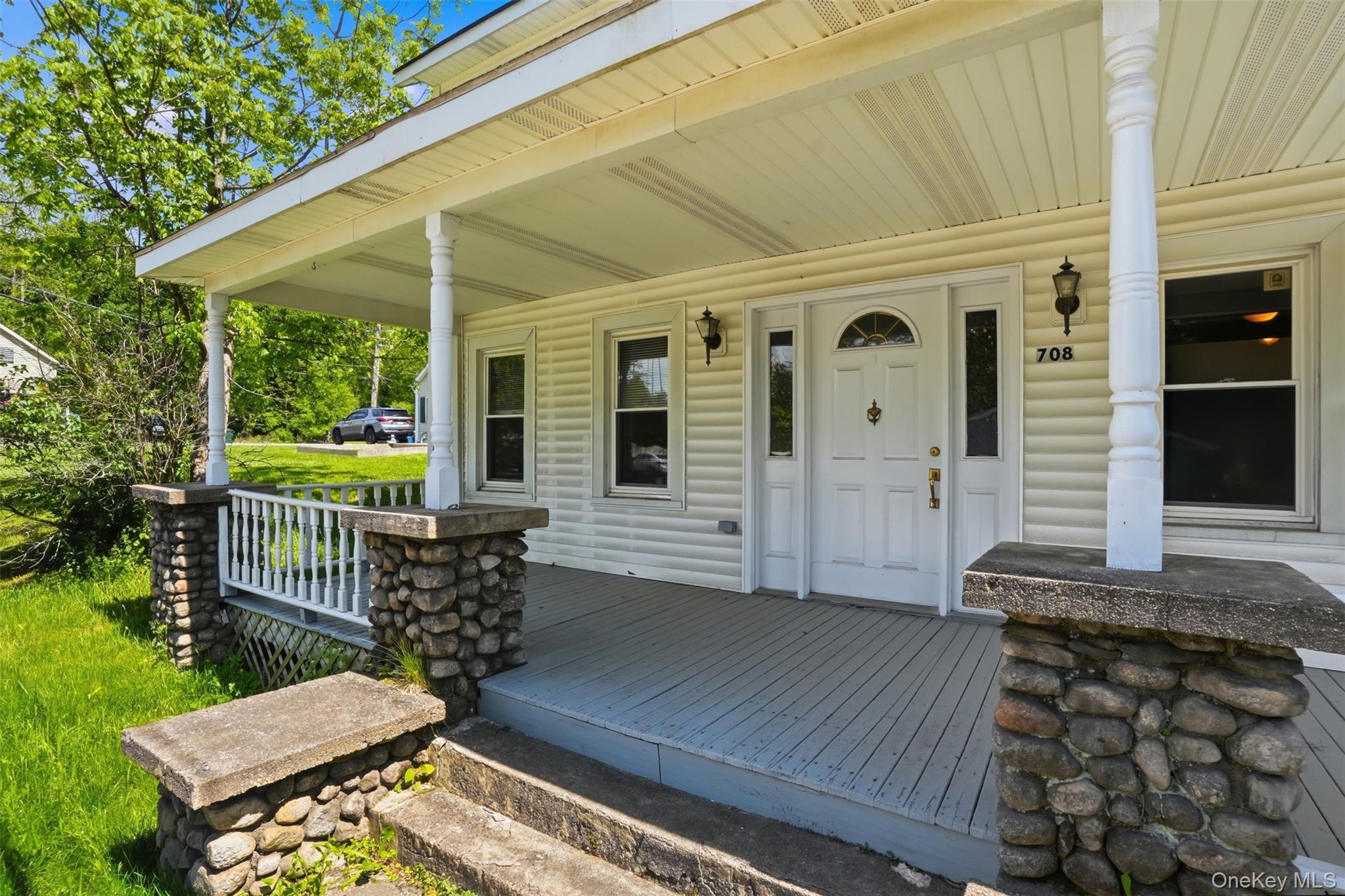 708 Burlingham Road Bloomingburg, NY 12721 - Photo 5 of 47
