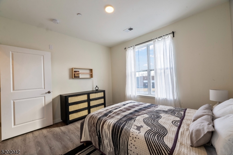 377 Summerhill Road, Unit 2BED East Brunswick, NJ 08816 - Photo 23 of 50