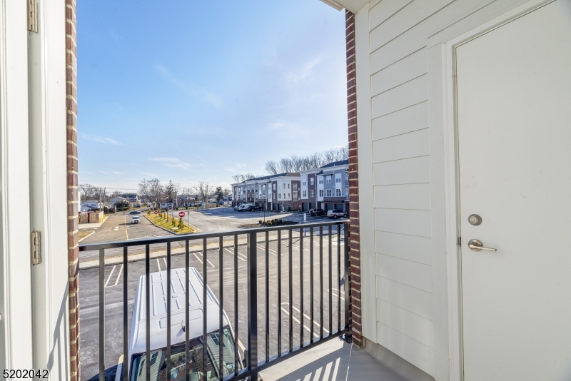 377 Summerhill Road, Unit 2BED East Brunswick, NJ 08816 - Photo 29 of 50