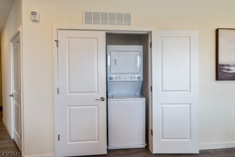 377 Summerhill Road, Unit 2BED East Brunswick, NJ 08816 - Photo 32 of 50