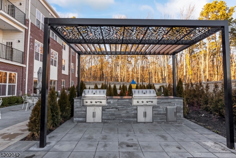 377 Summerhill Road, Unit 2BED East Brunswick, NJ 08816 - Photo 46 of 50