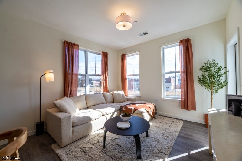 377 Summerhill Road, Unit 2BED East Brunswick, NJ 08816 - Photo 8 of 50