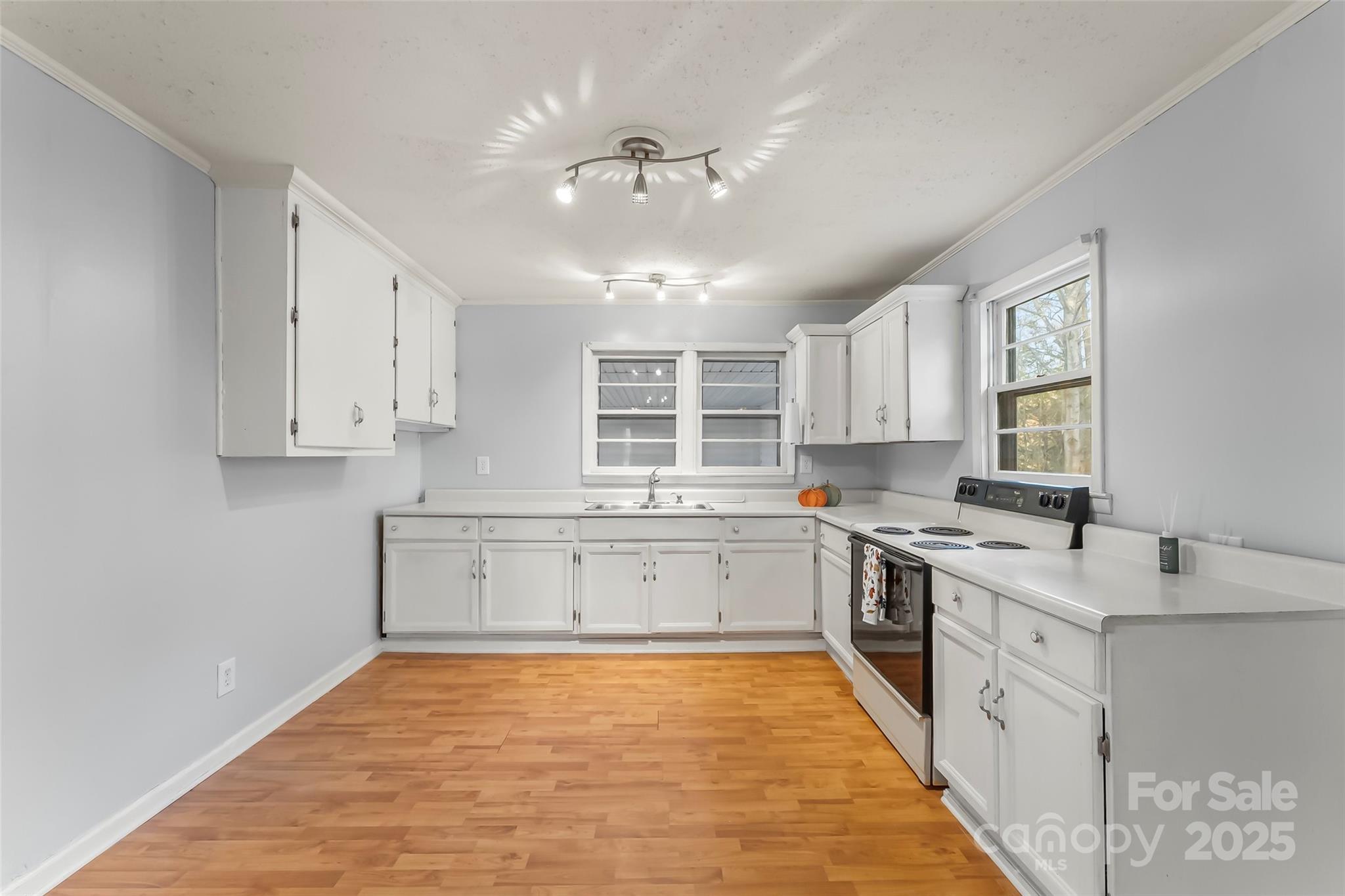 2282 Rome Jones Road Newton, NC 28658 - Photo 6 of 28 Gallery Image 6
