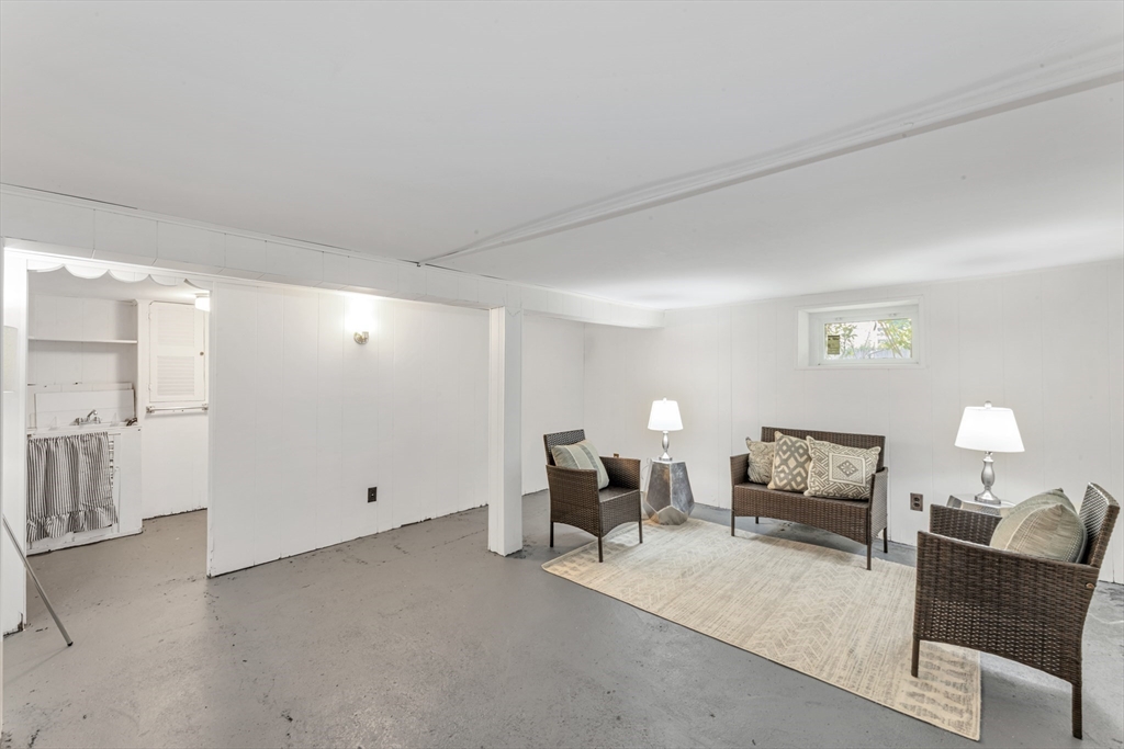 36 Bonad Road Boston, MA 02132 - Photo 16 of 24