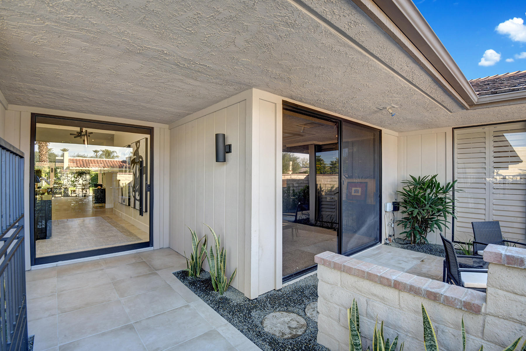 13 Rutgers Court Rancho Mirage, CA 92270 - Photo 2 of 42 a view of livingroom with furniture