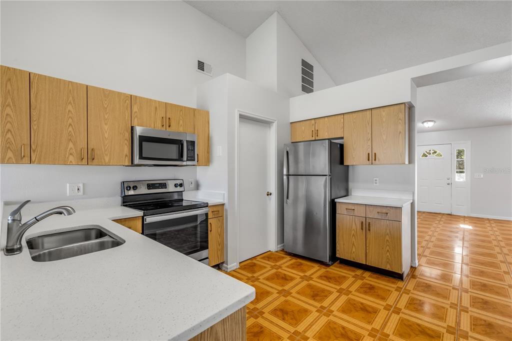 6772 Callie Road Orlando, FL 32818 - Photo 13 of 29 Gallery Image 13