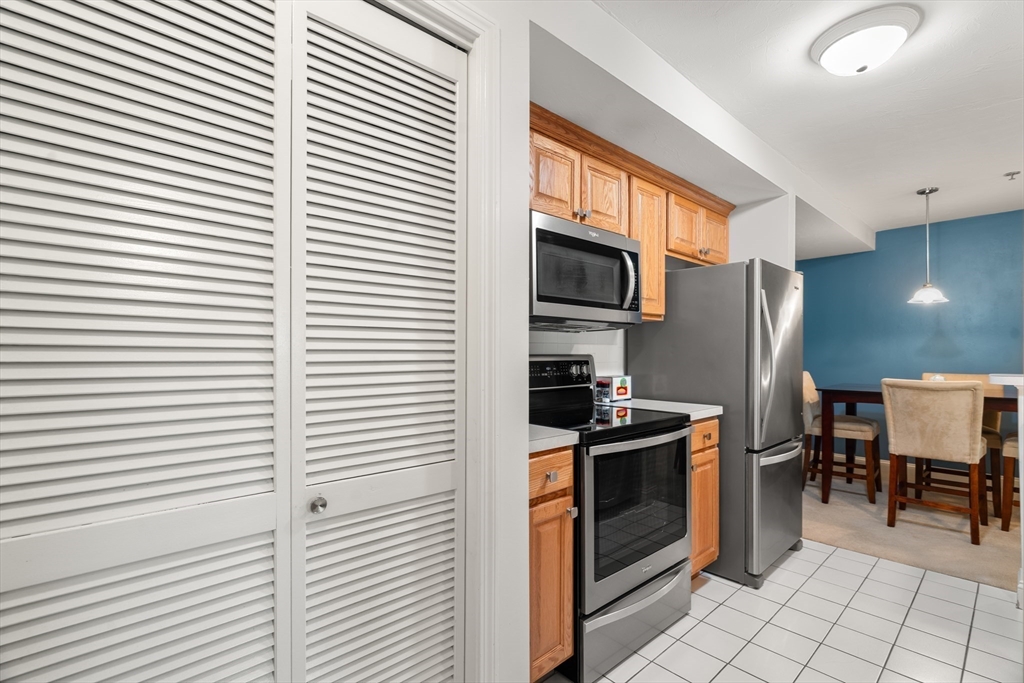 717 Washington Street, Unit F Canton, MA 02021 - Photo 4 of 27 Gallery Image 4