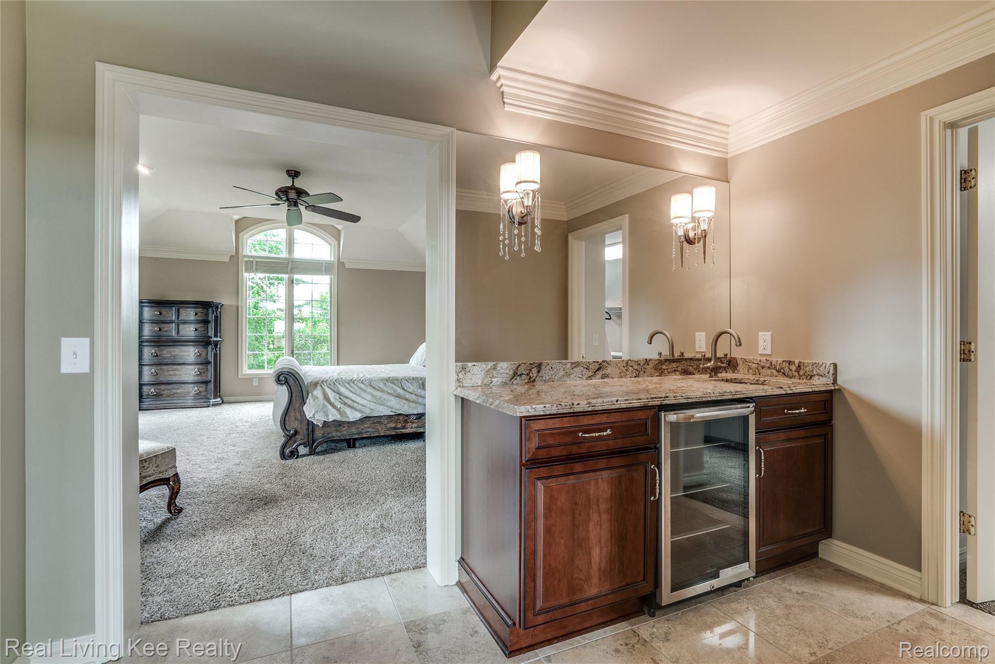 2675 Shorebrook Court Rochester, MI 48306 - Photo 77 of 98 Interiors (64 of 88).jpg