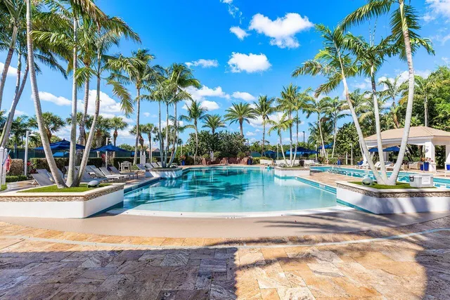 $1,399,000 | 4952 Bocaire Boulevard, Boca Raton, FL 33487